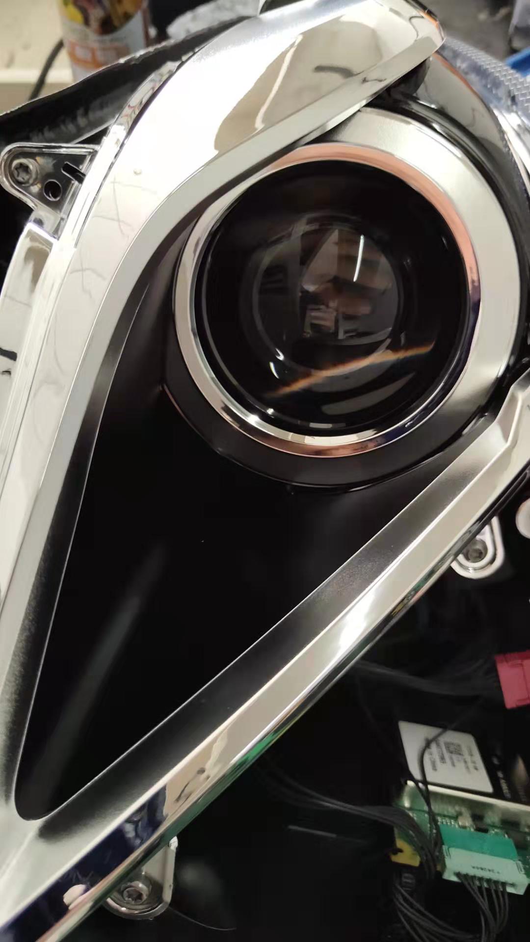 凯迪拉克XT5原车透镜